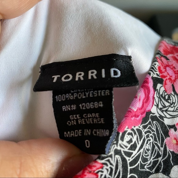 Torrid size 0 - Picture 3 of 4